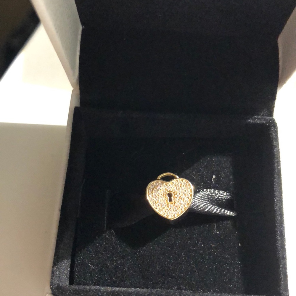 New! 14K Gold Pandora Heart Lock!